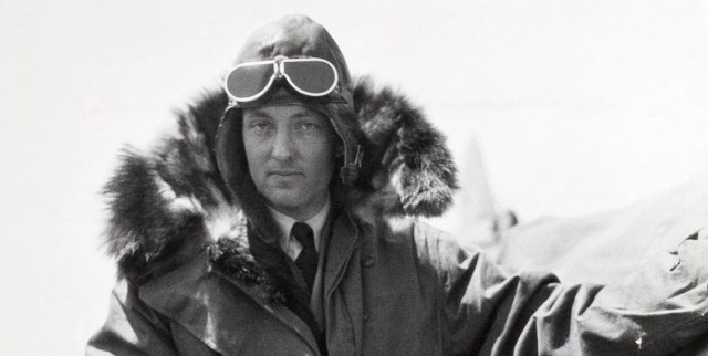 El Almirante Richard Byrd voló 1.600 millas hacia el ¡interior de la  Tierra!… y volvió para contarlo. | Jorge Olalla Mayor